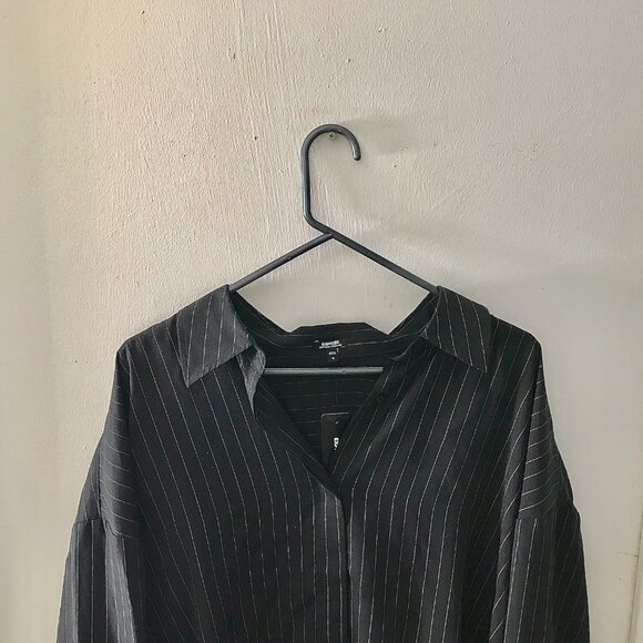 Women's Express Boyfriend Portofino Button-down Navy Shirt - Size XL (NWT) - Picture 2 of 5